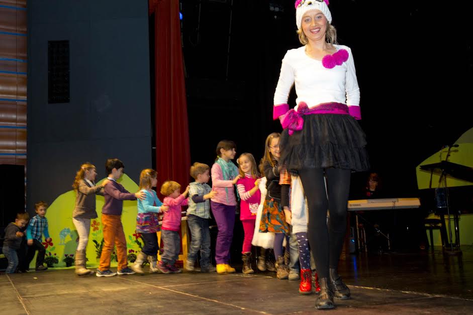 Mala kje pa si 1d2e9498f4f64edfd986a4896fb396191c3d42dd559992db2ace817cea48f74f